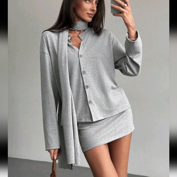 2pc Set:Minimalist Gray Scarf & Form-Fitting Long Sleeve Cardigan+Tight Skirt - Picture 1 of 4